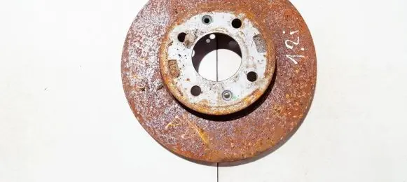 Hyundai i20 (PB PBT) Front brake disc ventiliuojamas
