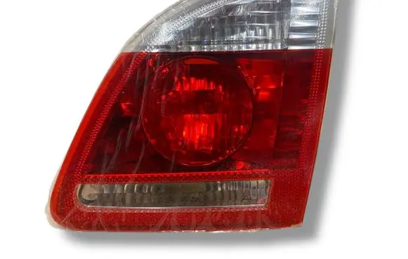 Tailgate rear/tail lights