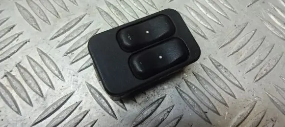 Opel Meriva B Front door window switch trim 13363202