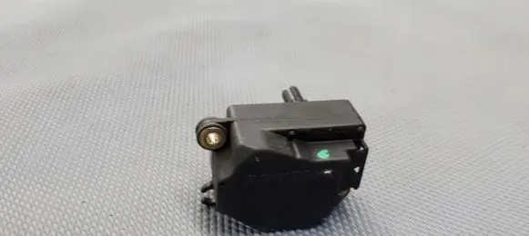 Volvo S60 A/C air flow flap actuator/motor 74931F
