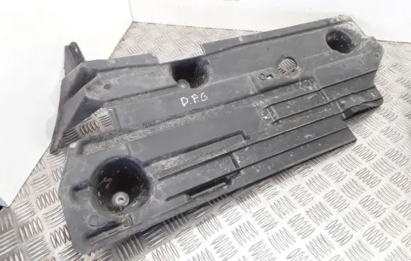 Rear underbody cover/under tray