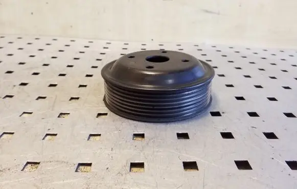 KIA Sorento Power steering pump pulley 