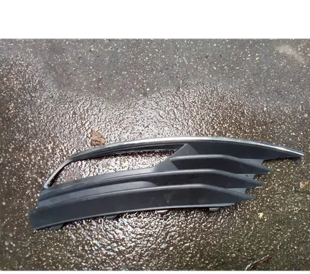 Audi A3 S3 8V Front bumper lower grill 8V5807682A