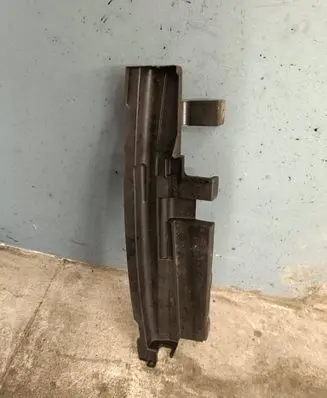 Nissan X-Trail T32 Intercooler air guide/duct channel