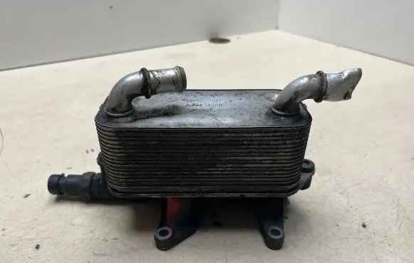 Engine oil radiator