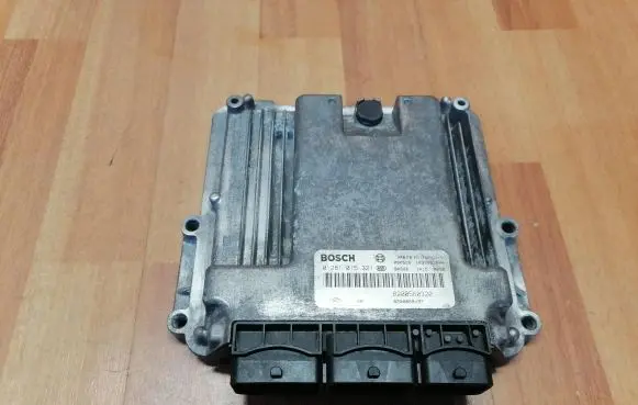 Renault Espace - Grand espace IV Engine control unit/module 0281015321 8200889497 8200560320