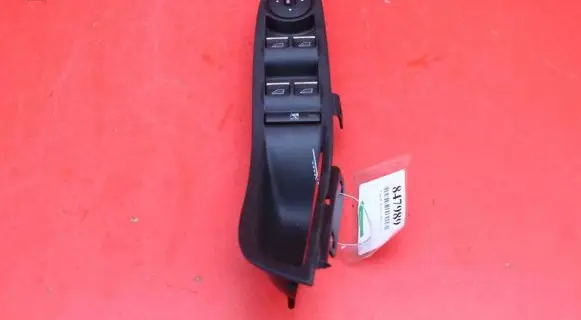 Ford Focus Electric window control switch AM5T-14A132-CA