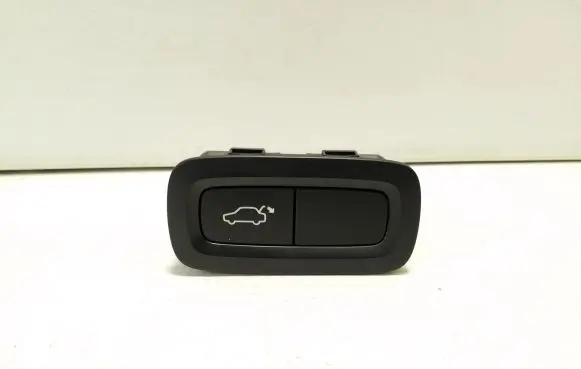 Volvo XC40 Tailgate/boot open switch button 31674800