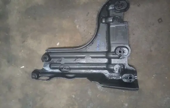 Opel Mokka X Center/middle under tray cover 