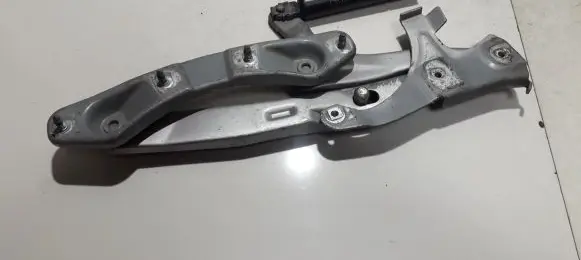 Mercedes-Benz C W202 Engine bonnet/hood hinges 2028800228