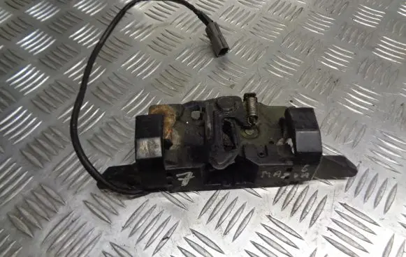 Mazda 6 Tailgate exterior lock 