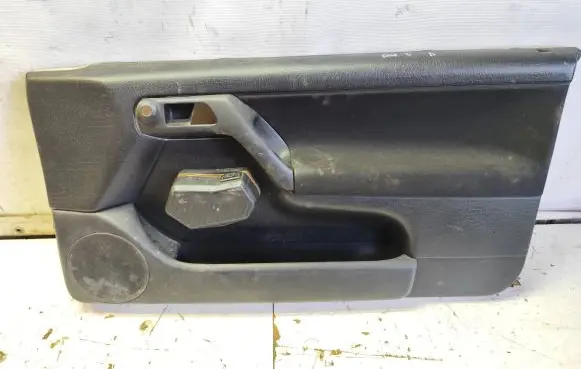Volkswagen Golf III Front door card panel trim
