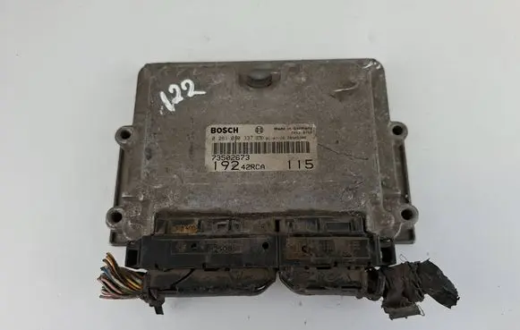Fiat Stilo Engine control unit/module 73502673 0281010337