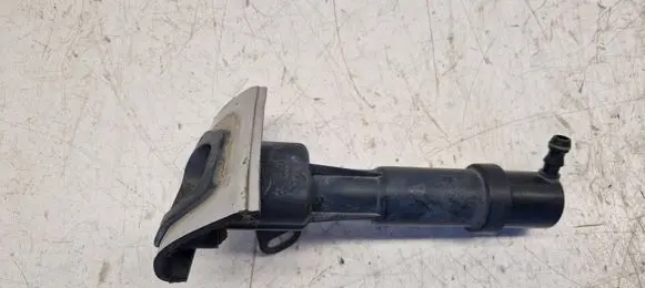 Volvo XC90 Headlight washer spray nozzle 30699229