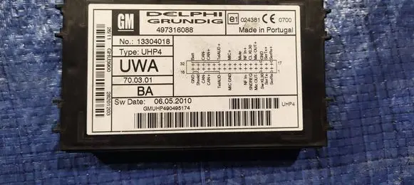 Opel Zafira B Bluetooth control unit module 13304018