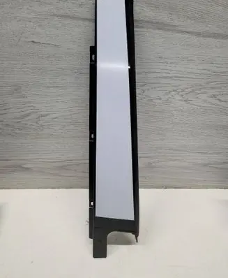 Audi Q5 SQ5 8R Rear door glass trim molding 8R0839902