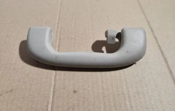 Opel Zafira A Rear interior roof grab handle 13109053 5001470002
