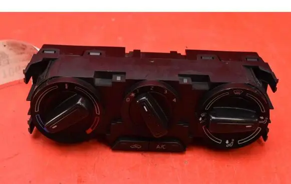 Skoda Fabia Mk3 (NJ) Climate control unit 