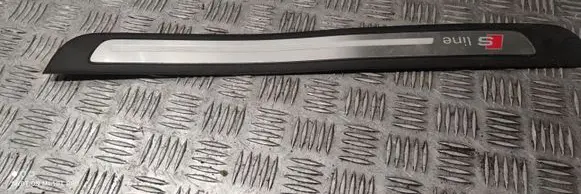 Audi A7 S7 4G Front sill trim cover 4G8853374