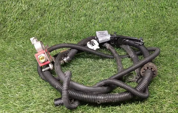 Mercedes-Benz C W204 Positive cable (battery) A2044402613