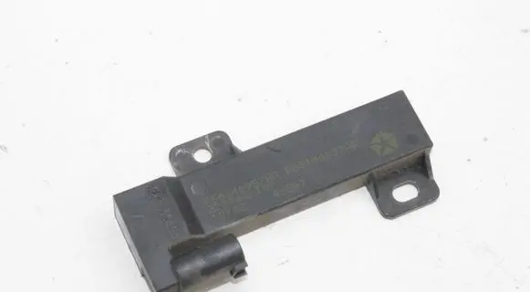 Jeep Cherokee Keyless system antenna P56046957AA