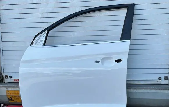Hyundai Tucson TL Front door KA1411790601