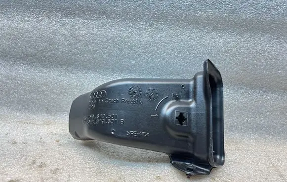 Audi Q8 Cabin air duct channel 4M8819501 4M8819501B