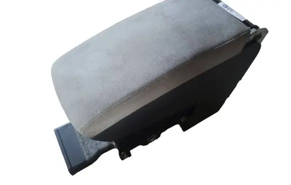 Volkswagen PASSAT B6 Armrest 3C0864207