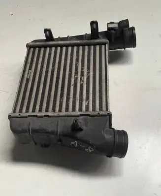 Audi A4 S4 B7 8E 8H Intercooler radiator 8E0145805AA 3229440