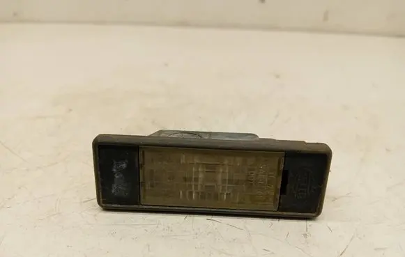 Peugeot 307 CC Number plate light