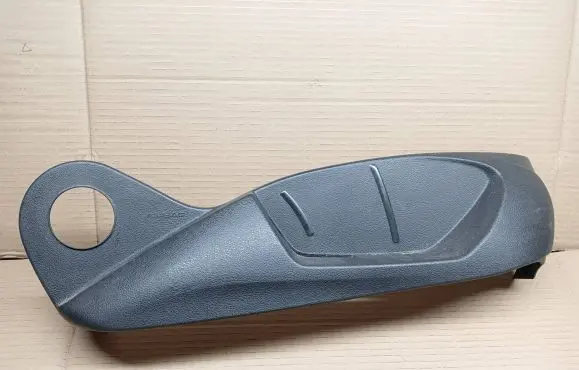 Audi A3 S3 8V Seat trim 8V0881326C 1233082X