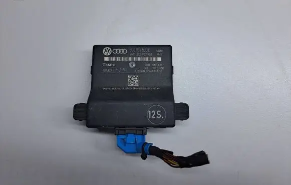 Volkswagen PASSAT B6 Gateway control module 3C0907530E 404339 3C0907951