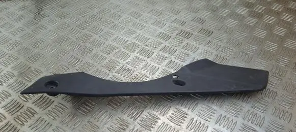 Maserati Quattroporte Under headlight/headlamp trim 670013523