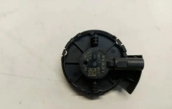Mercedes-Benz CLA C118 X118 Airbag deployment crash/impact sensor a1679050800
