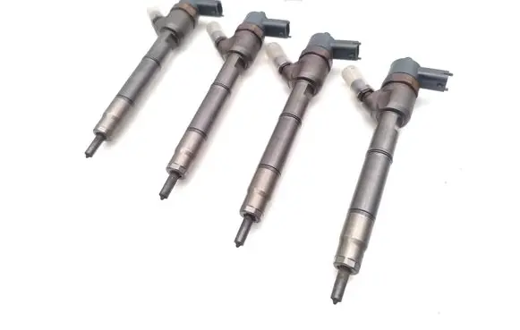 KIA Rio Fuel injectors set 338002A400 0445110256