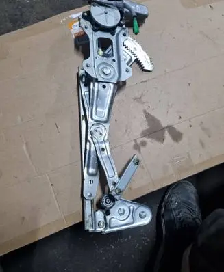 Subaru Forester SG Rear door window regulator with motor