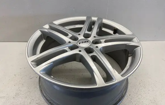 Audi A4 S4 B8 8K R17 alloy rim KBA49270