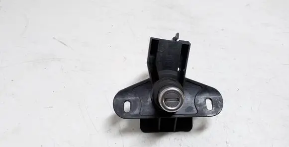 Opel Astra G Tailgate exterior lock 