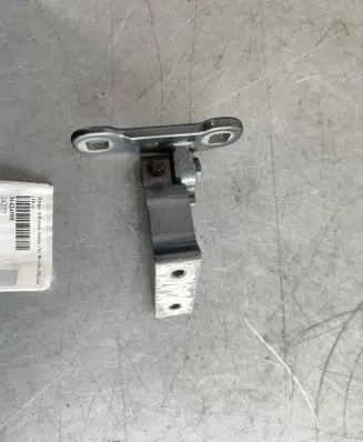Volvo XC90 Rear door lower hinge 31424595