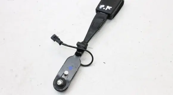 Cadillac Escalade Front seatbelt buckle 23142989