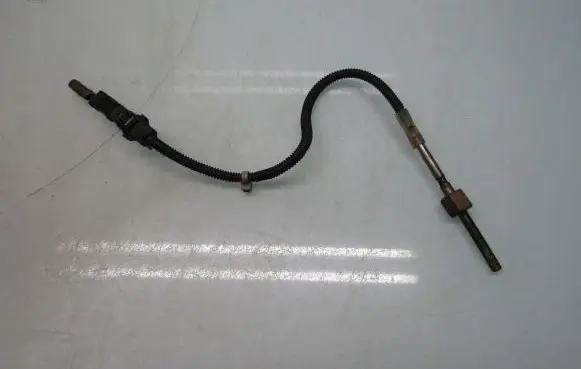 Infiniti Q50 Exhaust gas temperature sensor A0009058704