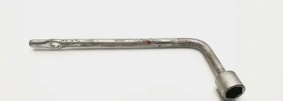 Infiniti FX Wheel nut wrench 