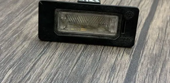 Skoda Superb B6 (3T) Number plate light 8T0943021