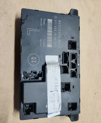 Mercedes-Benz E W211 Door control unit/module 2118201585