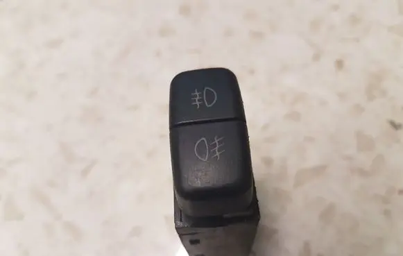 Land Rover Discovery Light switch 2L18