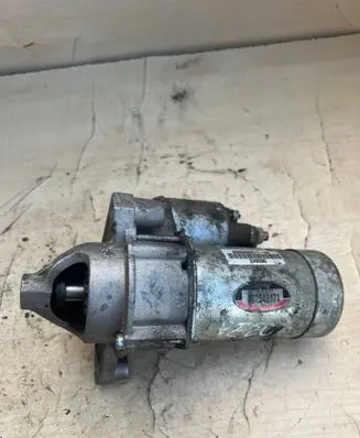 Peugeot 5008 Starter motor D6RA110C9 670641 000039327156