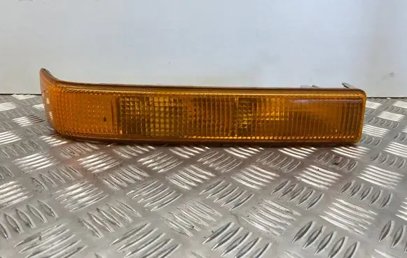 Chevrolet Blazer Front indicator light 16525393 16525397 1652425509