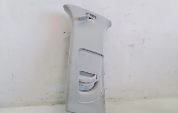Skoda Octavia Mk2 (1Z) (B) pillar trim (top) 1Z0867285