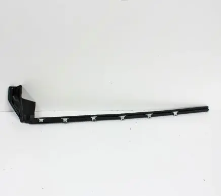 BMW 2 F22 F23 Door glass trim 7267906