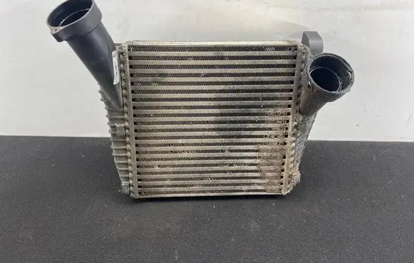 Audi Q7 4L Intercooler radiator 7L6145803C 7L0145803 7L0145803A